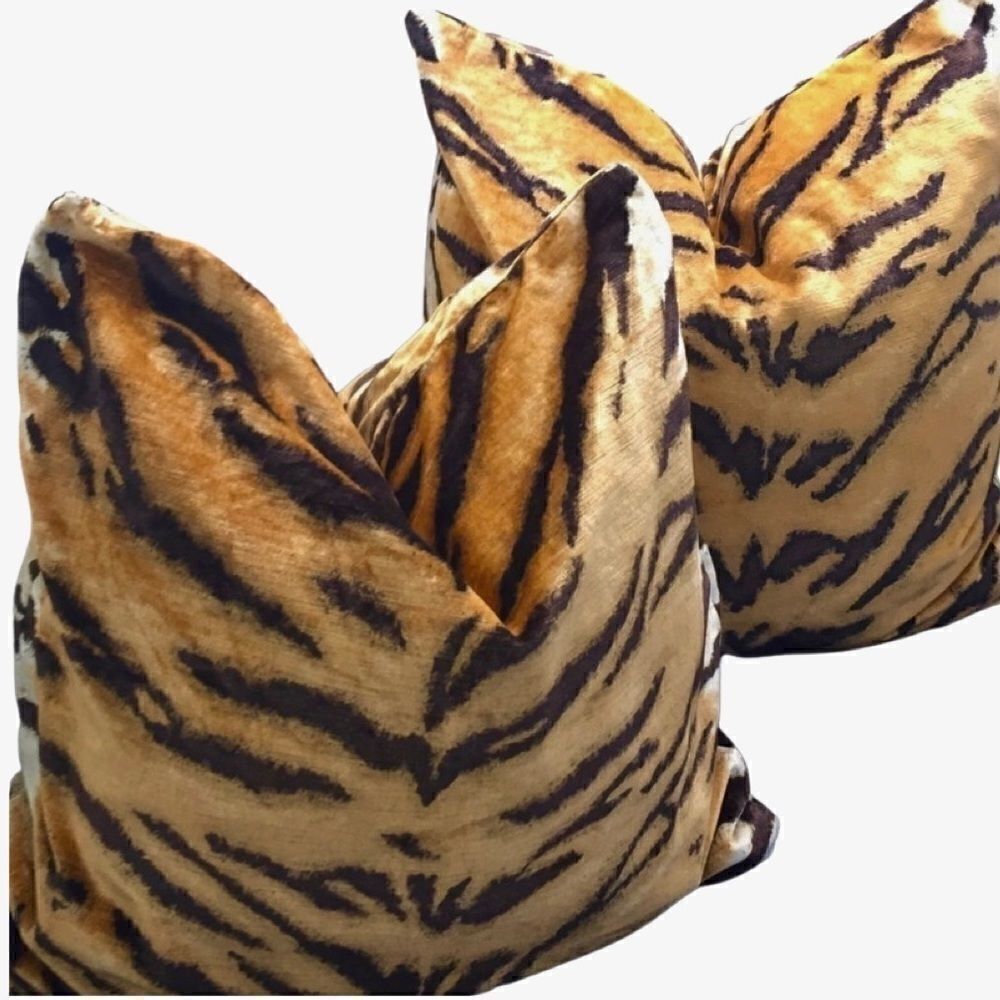 🔴  “Bengal Tiger” velvet pillow sold separately